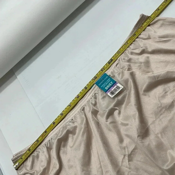 NWT Vanity Fair Set of #2 Perfectly Yours Lace Nouveau Brief Women’s 11/4XL - Picture 8 of 11